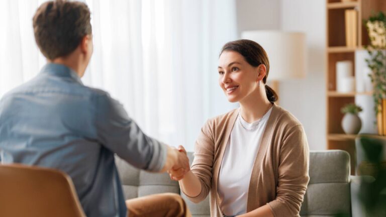 Your Guide to Finding a Luxury Rehab Center in Arizona